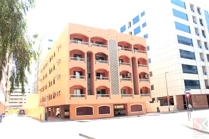 One Month Rent Free-Spacious 1 BR
