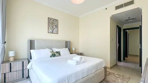 Elegant 1BR - High Floor - Marina Quay West Tower