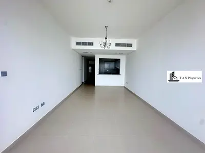 Chiller Free ||Stunning studio| only Family