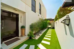 | Upgraded  Furnished 3BR + Maid | Corner Unit | Single Row |