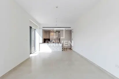 Large Layout and Brand New | Canal View