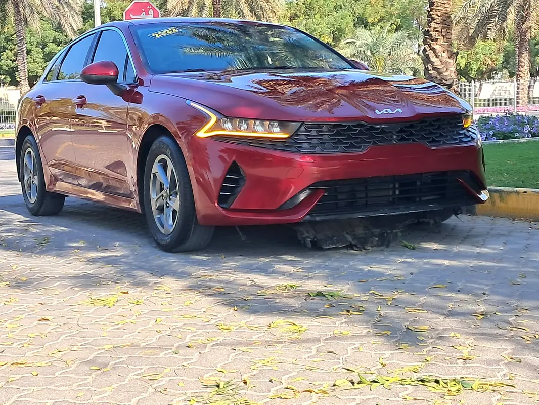 Kia K5 2022 — photo 1 of 10