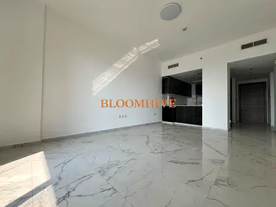 Luxury & Bright With New Appliances Built in Wardrobes Call Now