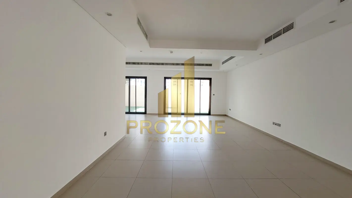 Modern Style Villa | 4 BR + M | Close to Mall of Emirates