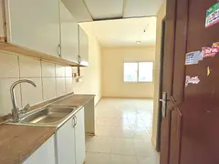 Lavish studio with separate kitchen near to Park