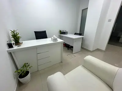 Brand new office |direct from Owner | near to Public Transport