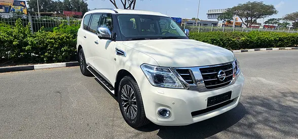 NISSAN PATROL LE 400HP PLATINUM FULL OPTION MODEL 2018 G.C.C ACCIDENT FREE