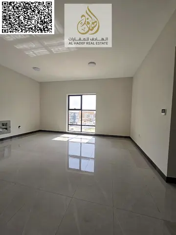 For rent in Ajman, Jibas Building 9 In Al Jurf 3, a spacious apartment with super deluxe finishing. Excellent location with easy access to Dubai and