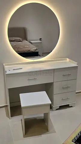 Modern White Vanity Table with Mirror
