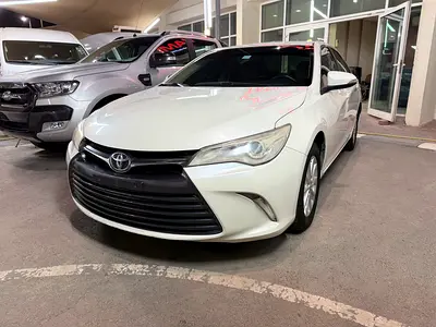 Toyota Camry 2017 White