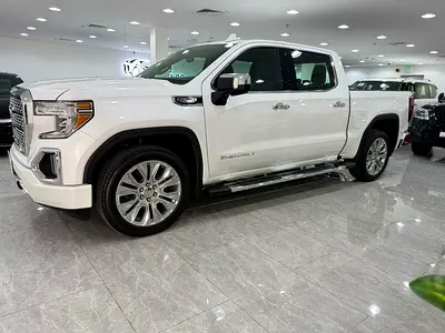 GMC SIERRA DENALI - Agency Warranty Included