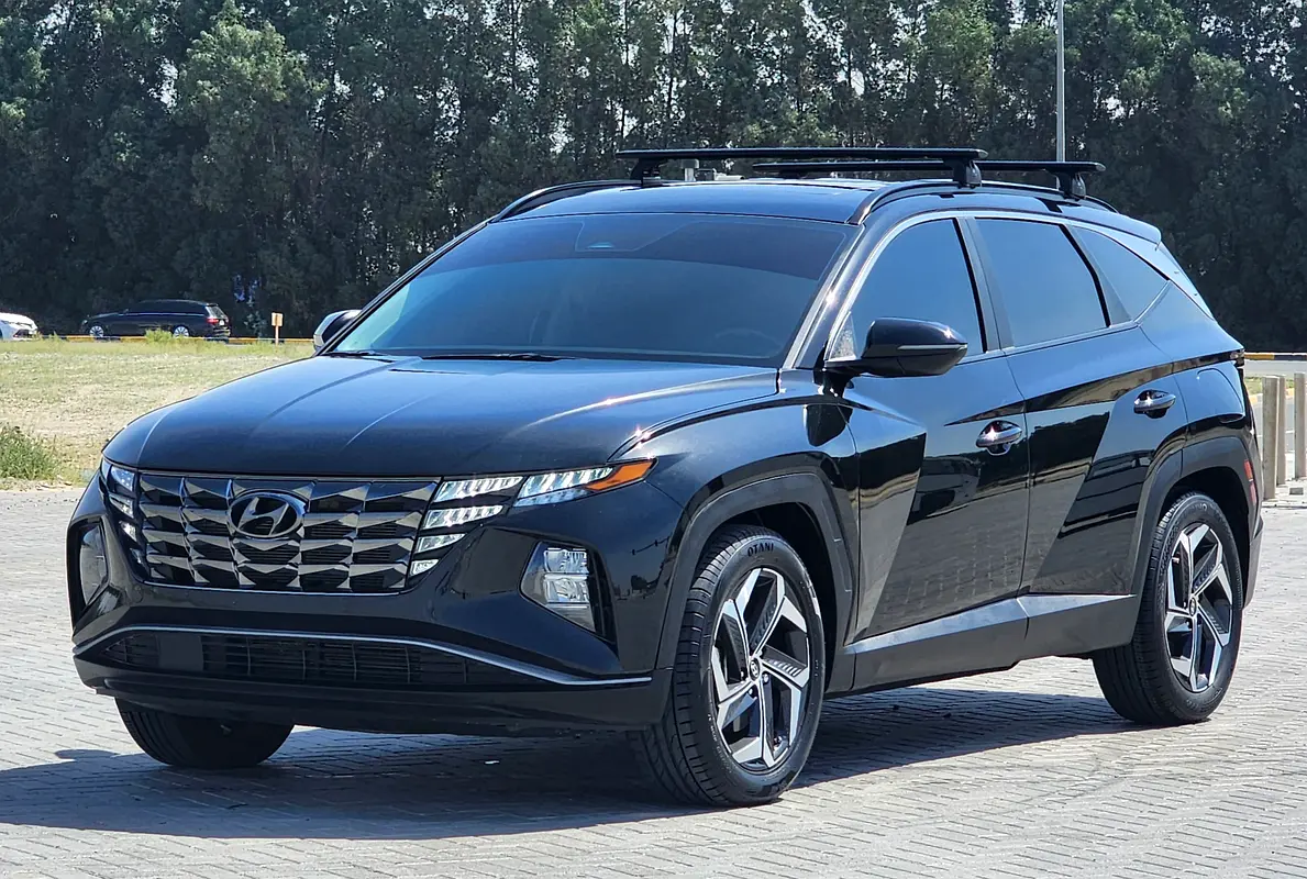 Hyundai Tucson 2023 — photo 1 of 18