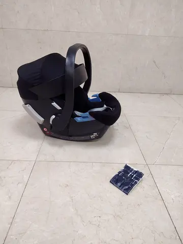 Cybex aton 4 for mamas  papas