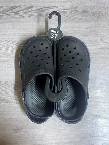 BRAND NEW - Stylish Black Crocs for Comfort and Fun!