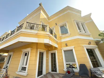 Elegant modified 5BR Villa + Maid's room