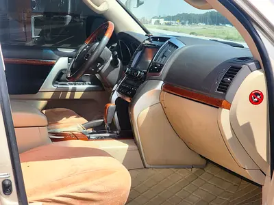 2015 Toyota LAND CRUISER 照片 16