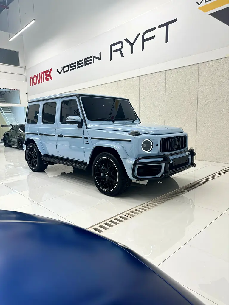 Mercedes-Benz G-Class 2023 — photo 1 of 10