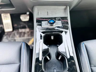 2025 Volkswagen TIGUAN — миниатюра 10