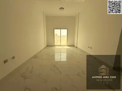 غرفه ماستر صالة كبيرة مطبخ واسع 2 حمام بلكون اطلالة مفتوحة تكييف مركزي تسهيلات  في الدفع قريبه لمخرج دبي الشارقة قريبه الاماكن العامة والخدمية الحيوية