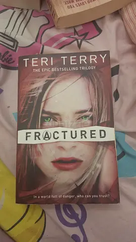 Fractured by Teri Terry