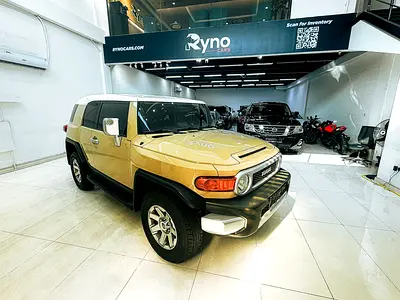 Massive Price Drop!!! // AED 2,100 // 20%DP // 2023 Toyota FJ Cruiser GXR 4.0L V6