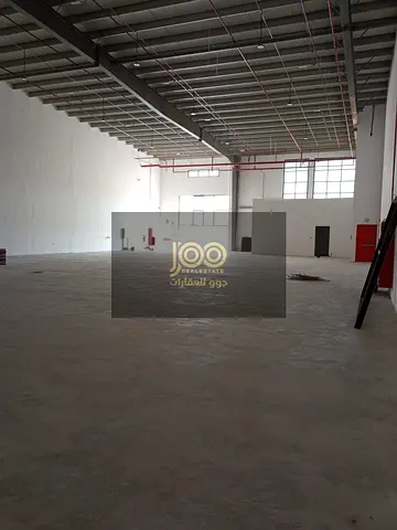 Warehouse - Showroom for Annual Rent in Umm Al Quwain | 7,700 sq. ft | 70 kW | New Compound