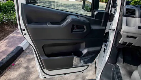 2026 Toyota HIACE 照片 9