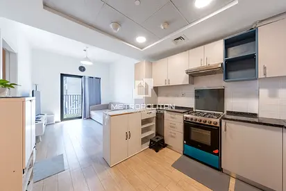 Multiple Cheques | Vastu Unit | Close to Metro