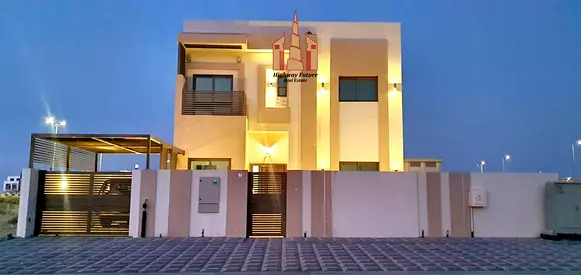 Spacious 5BR Villa | Hall | Laundry & Store Room | Prime Location in Al Talal City