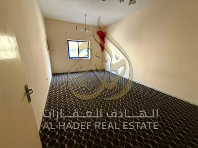 شقة 3 غرف وصالة مع 2 حمام و2 بلكونة للإيجار السنوي في المجاز 2 بالشارقة – موقع مميز ومساحات واسعة