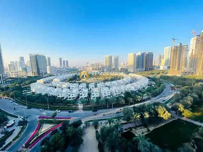 شقة بغرفة نوم واحدة | سكن أواسيس فيستا | الوصول إلى الشرفة والمسبح | إطلالة على وسط المدينة