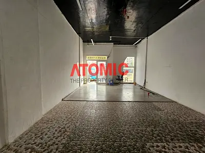 PARKING SIDE SHOP AVAILABLE FOR RENT CALL