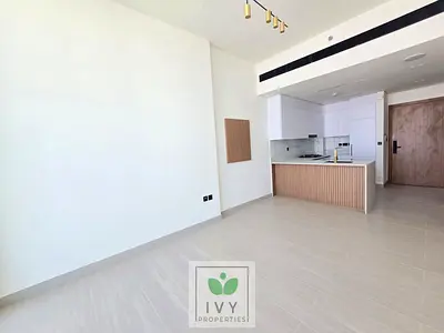 شقة بغرفة نوم واحدة | بن غاطي أمبر JVC | شرفة | إطلالة على وسط المدينة