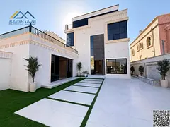 Luxury villa, second plot from Sheikh Ammar Street, electricity and water included.