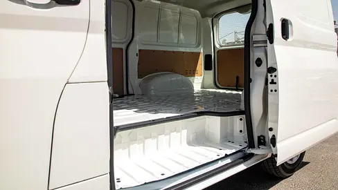 2026 Toyota HIACE 照片 14