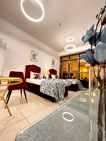 Luxury Bed Space for Rent in Jumeirah Garden City