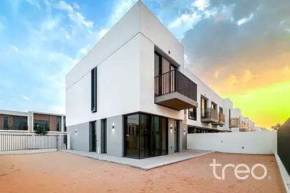 True Corner | Next To Pool | Brand New
