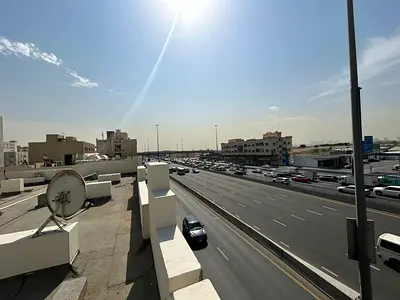 بناية للبيع مباشرة من المالك في الشارقة مويلح