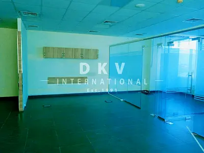 PRIME OFFICE | GLASS PARTITION| VACANT