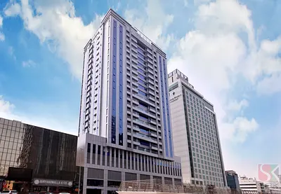 One Month Rent Free-Spacious 1 BR