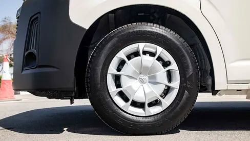 2026 Toyota HIACE 照片 8