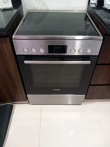 Bosch 4 hobs electric ceramic cooking range stainless steel body same like new