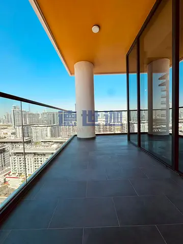Full Lagoon and Downtown View | Mid Floo