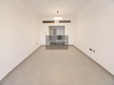 Lavish brand new bulding 2bed room 2bath room with balcony 1parking free rent85k