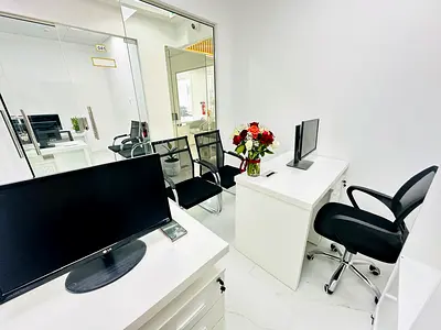 Brand new office |direct from Owner |near to Public Transport