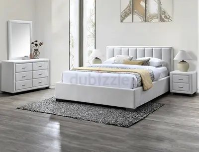 Light gray queen size bedroom set