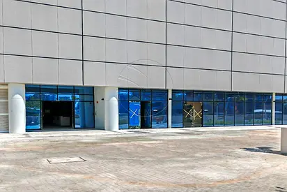 √Brand New Retail Shop Selling at OP | Ideal Loc√