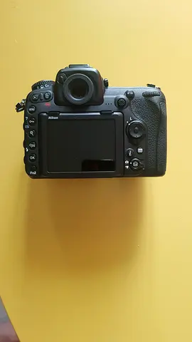 Nikon D500 pro DSLR camera body
