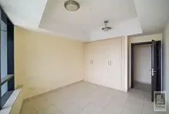 2BHK | VACANT | ClOSE TO METRO