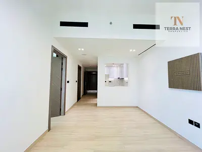 BRIGHTER APARTMENT 1BR | NEAR TO PARK | HIGH FLOOR | SPACIOUS